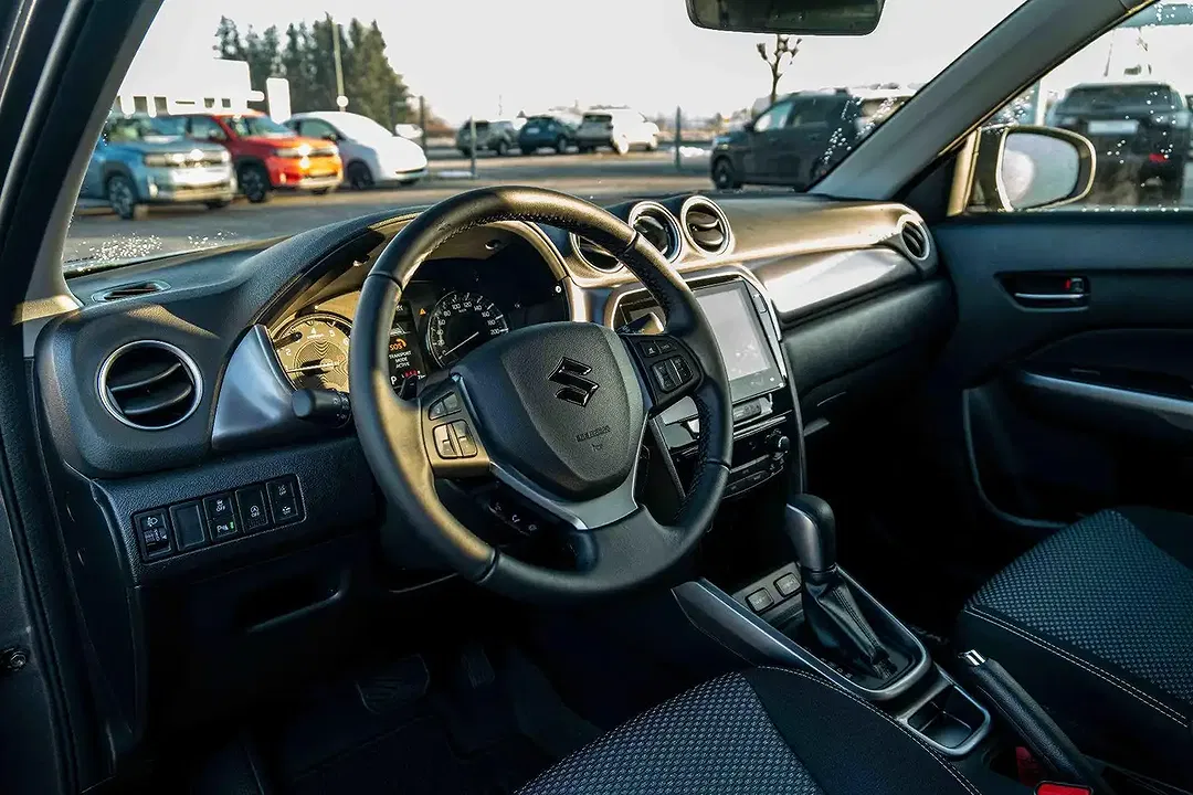 Suzuki Vitara - Thumbnail 10