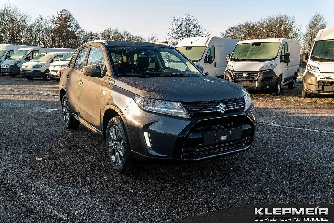 Suzuki Vitara - Thumbnail 3