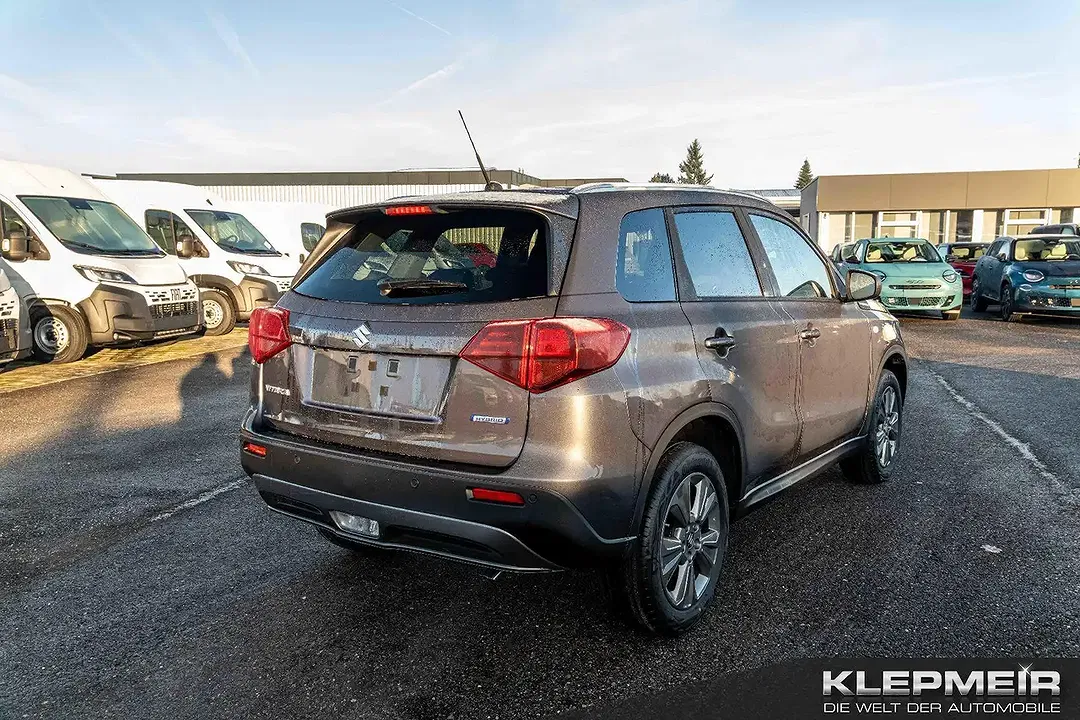 Suzuki Vitara - Thumbnail 5