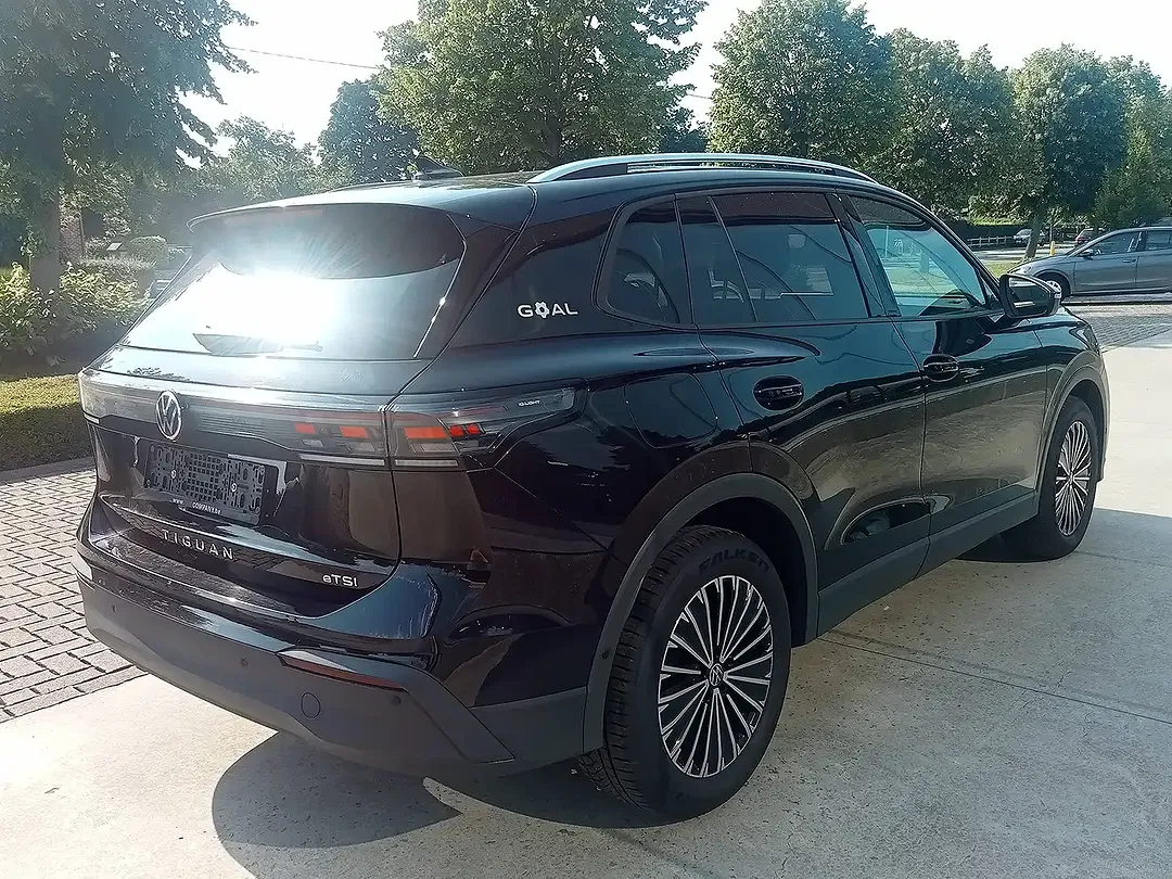 Volkswagen Tiguan - Thumbnail 5
