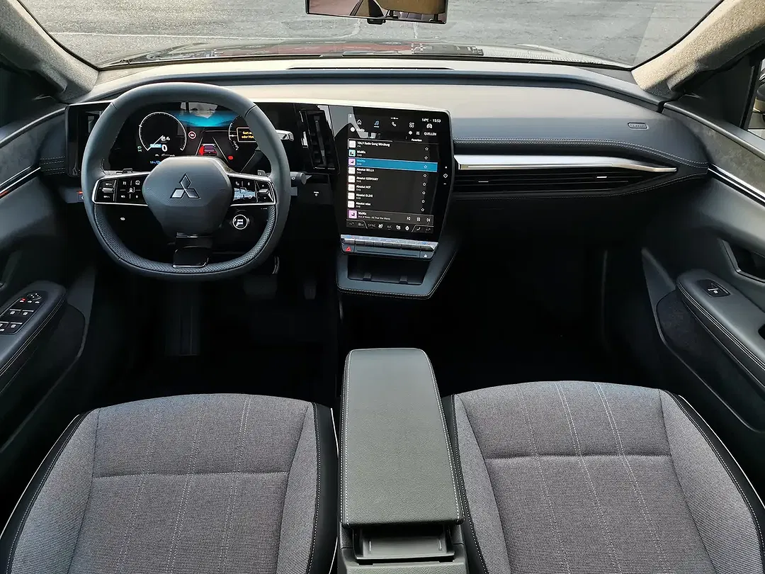 Mitsubishi Eclipse Cross - Thumbnail 13