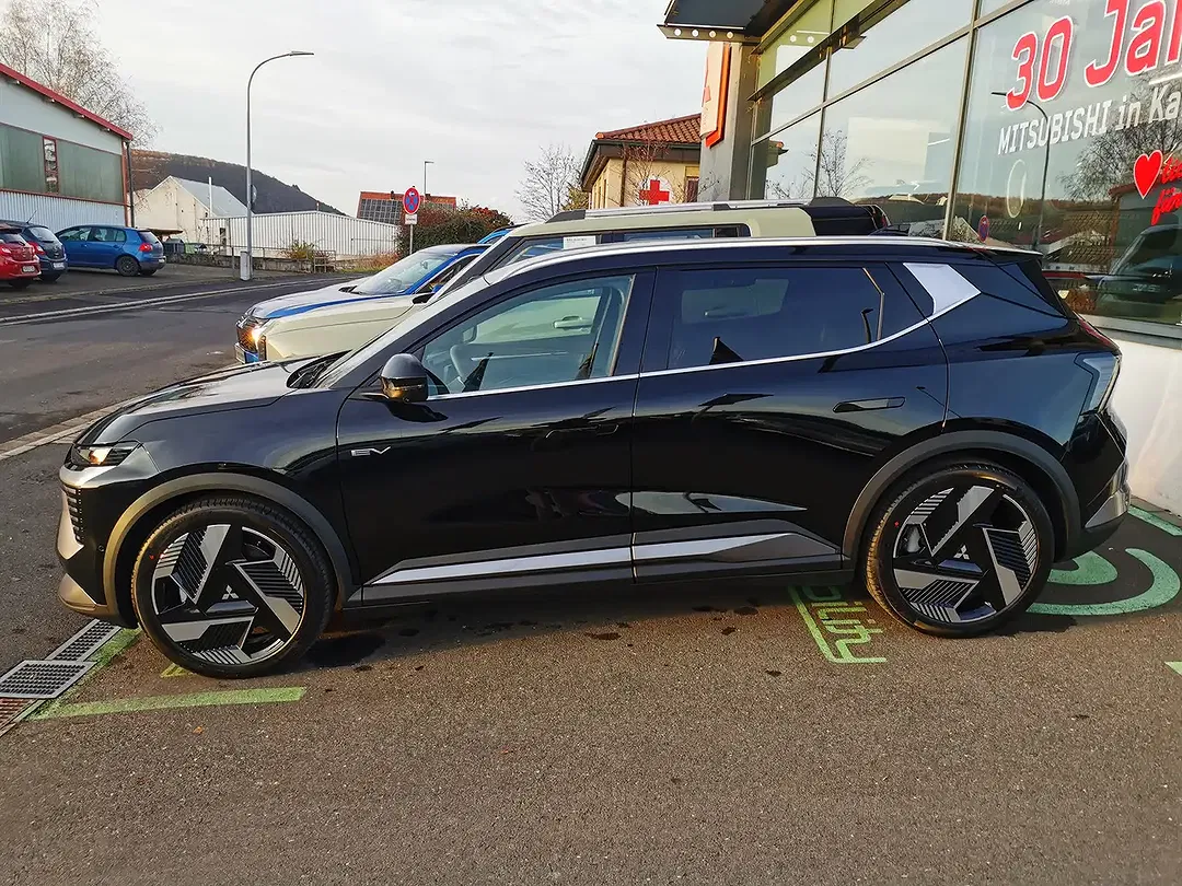 Mitsubishi Eclipse Cross - Thumbnail 2