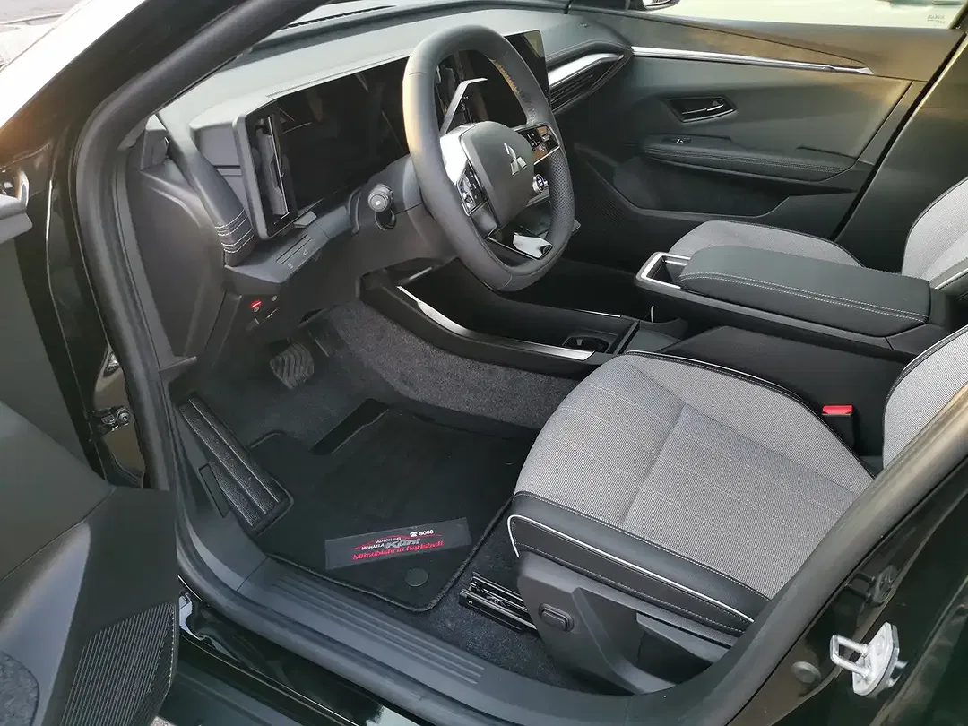Mitsubishi Eclipse Cross - Thumbnail 8