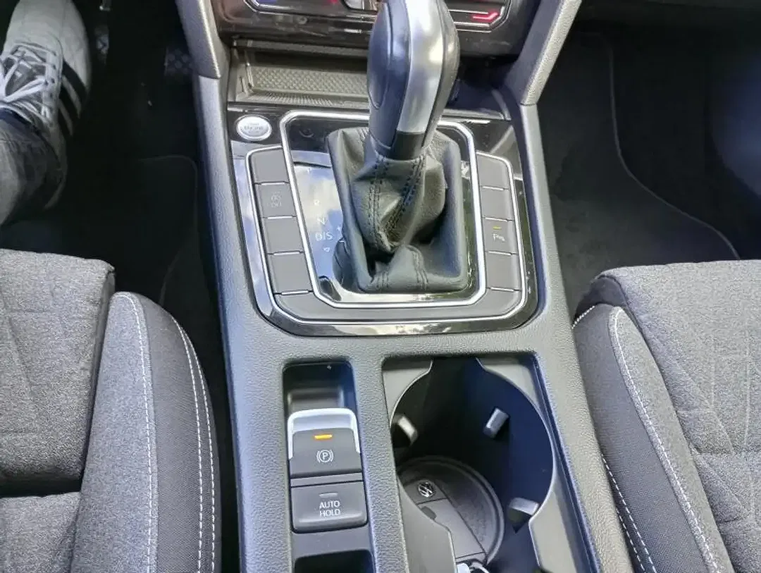 Volkswagen Passat Variant - Thumbnail 12