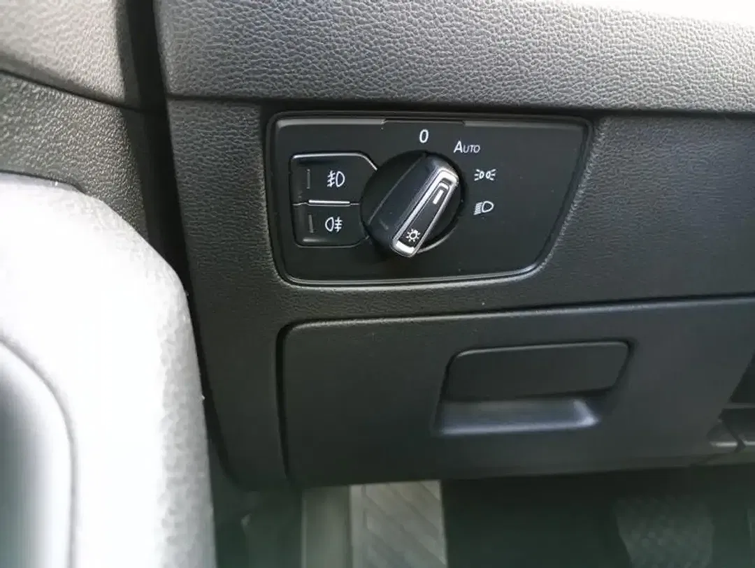 Volkswagen Passat Variant - Thumbnail 9