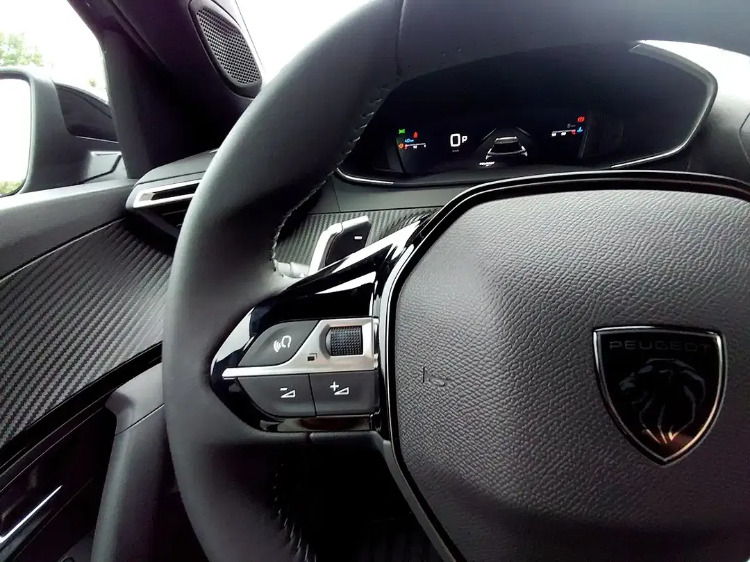 Peugeot 2008 - Thumbnail 12