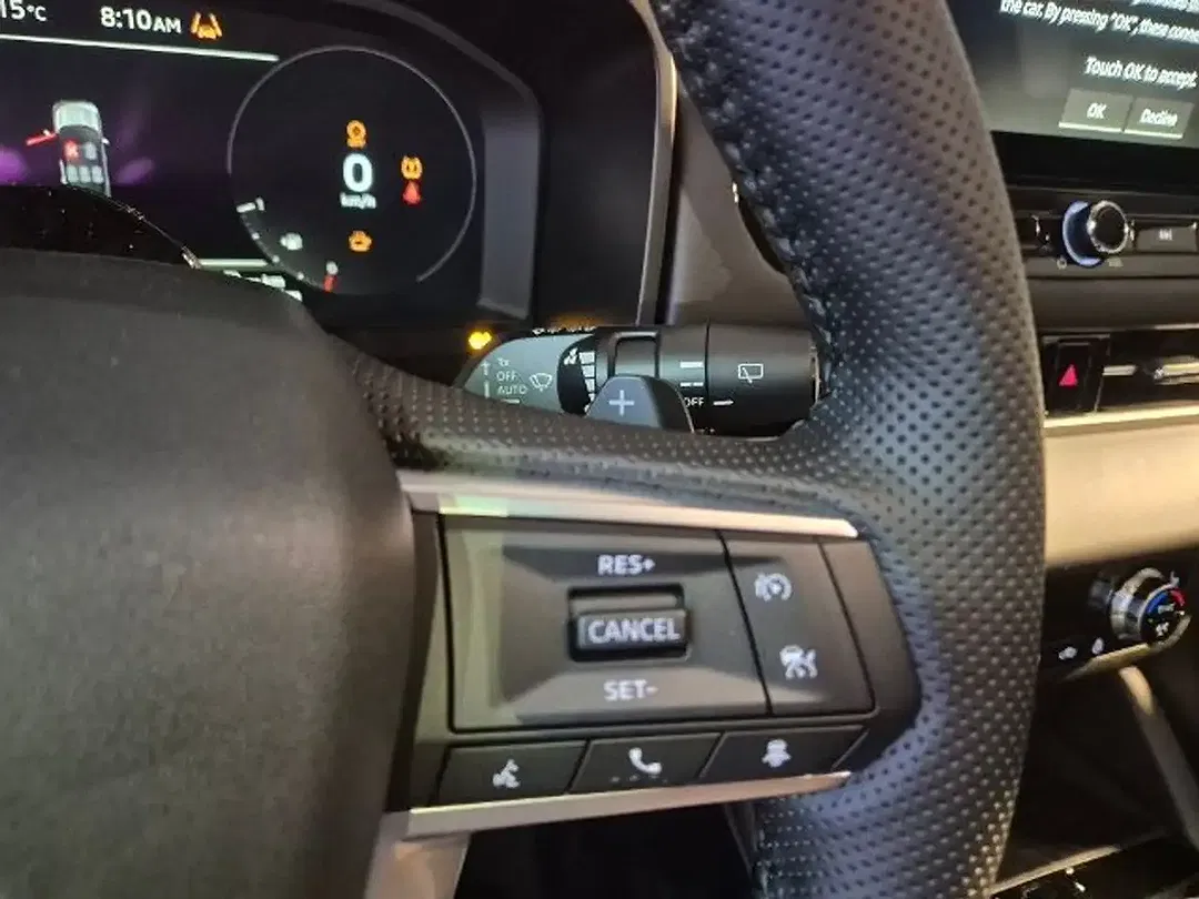 Mitsubishi Outlander - Thumbnail 15