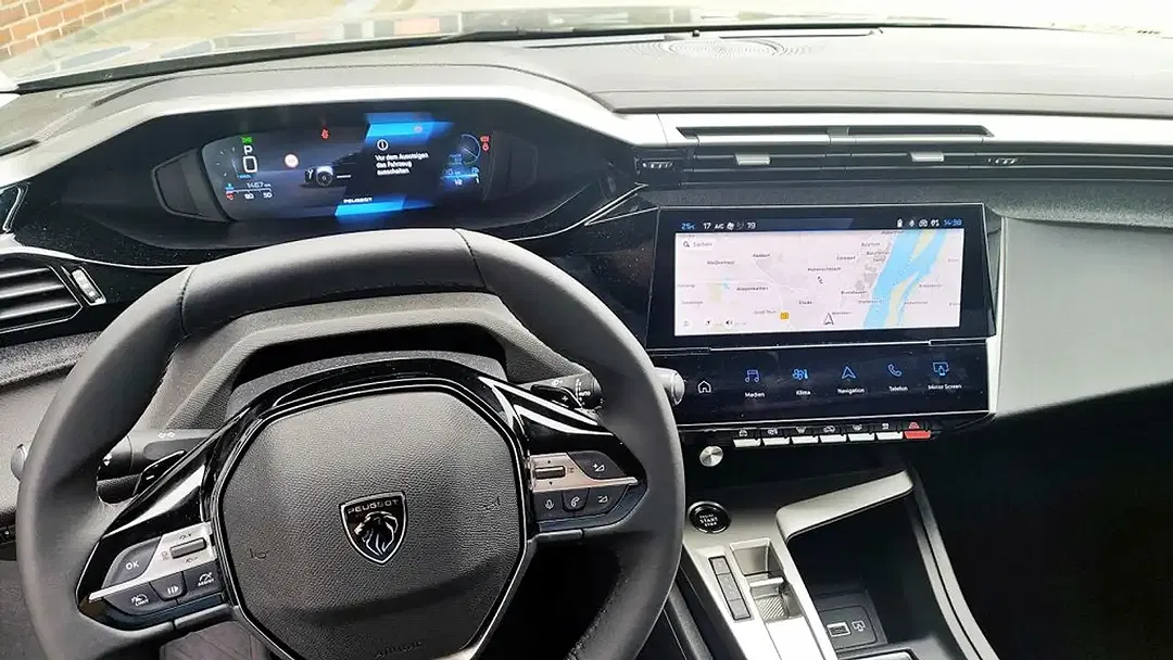 Peugeot 308 - Thumbnail 10