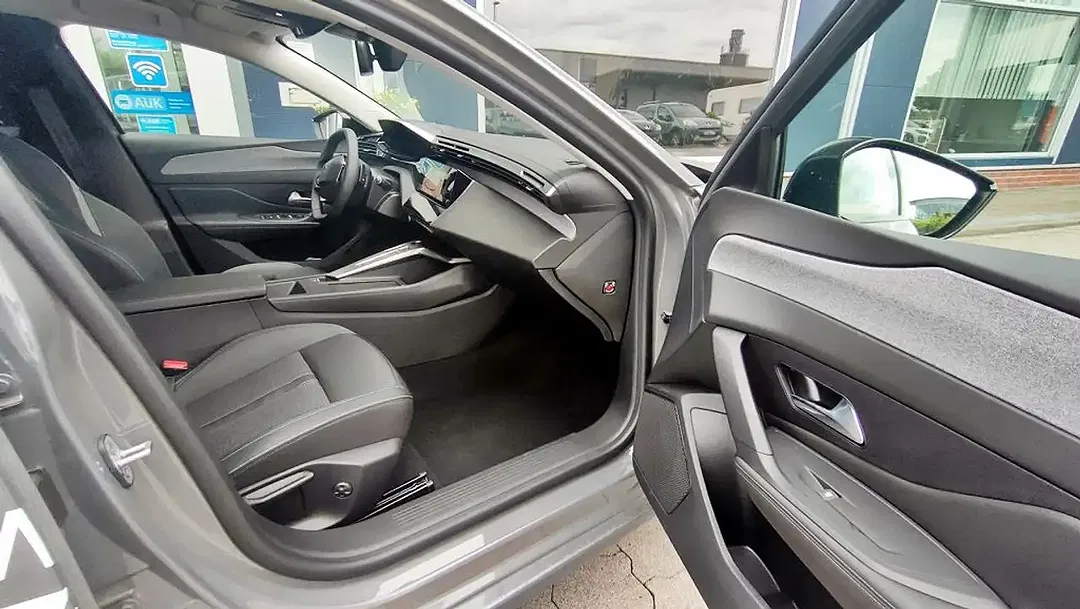 Peugeot 308 - Thumbnail 13