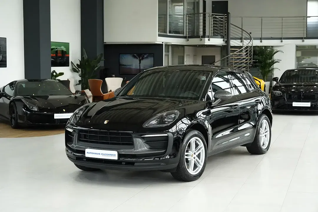 Porsche Macan - Thumbnail 4