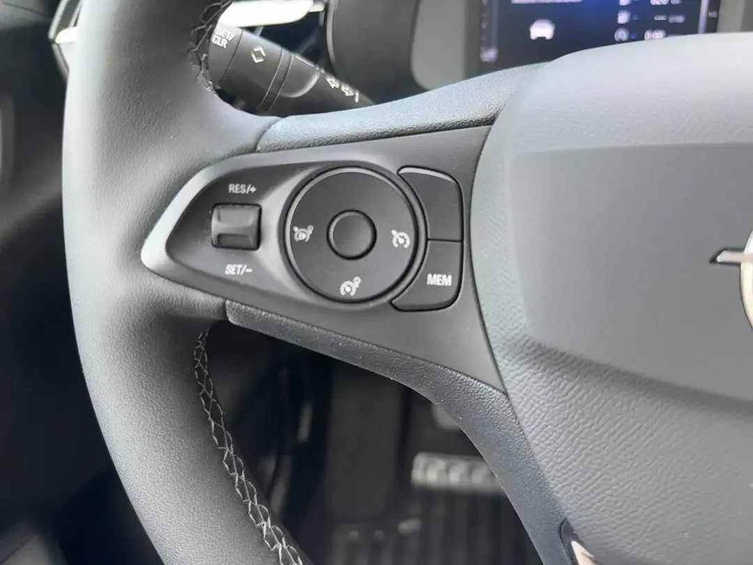 Opel Corsa - Thumbnail 10