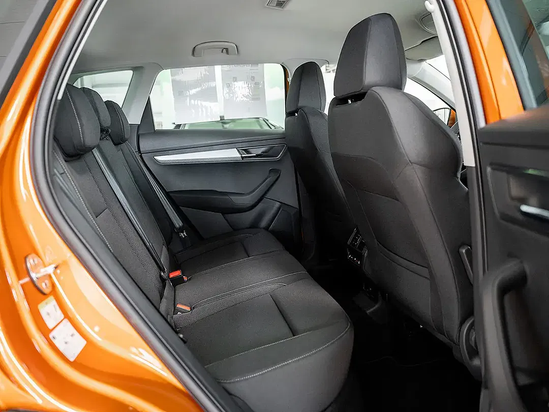 Skoda Karoq - Thumbnail 4