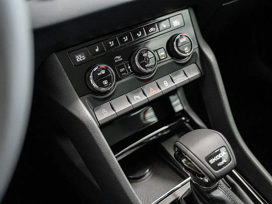 Skoda Karoq - Thumbnail 8