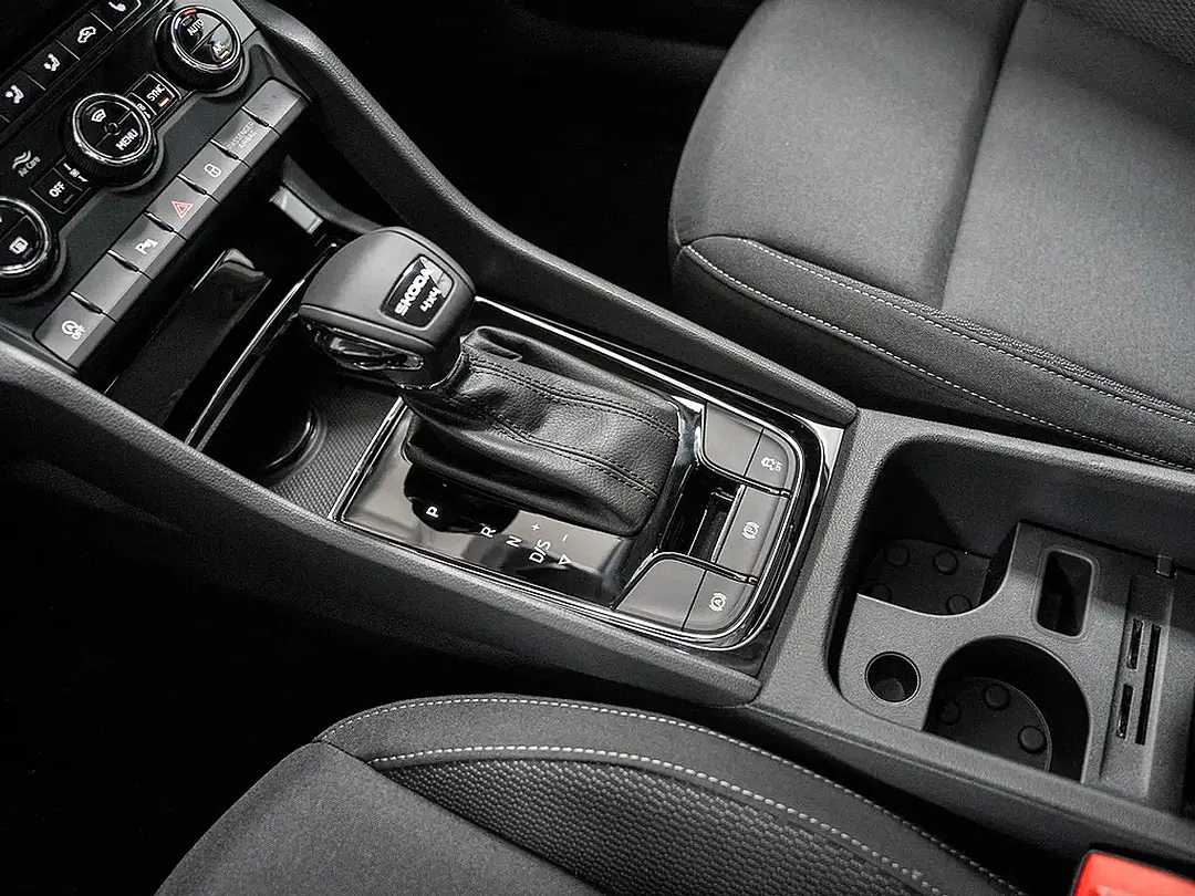 Skoda Karoq - Thumbnail 9