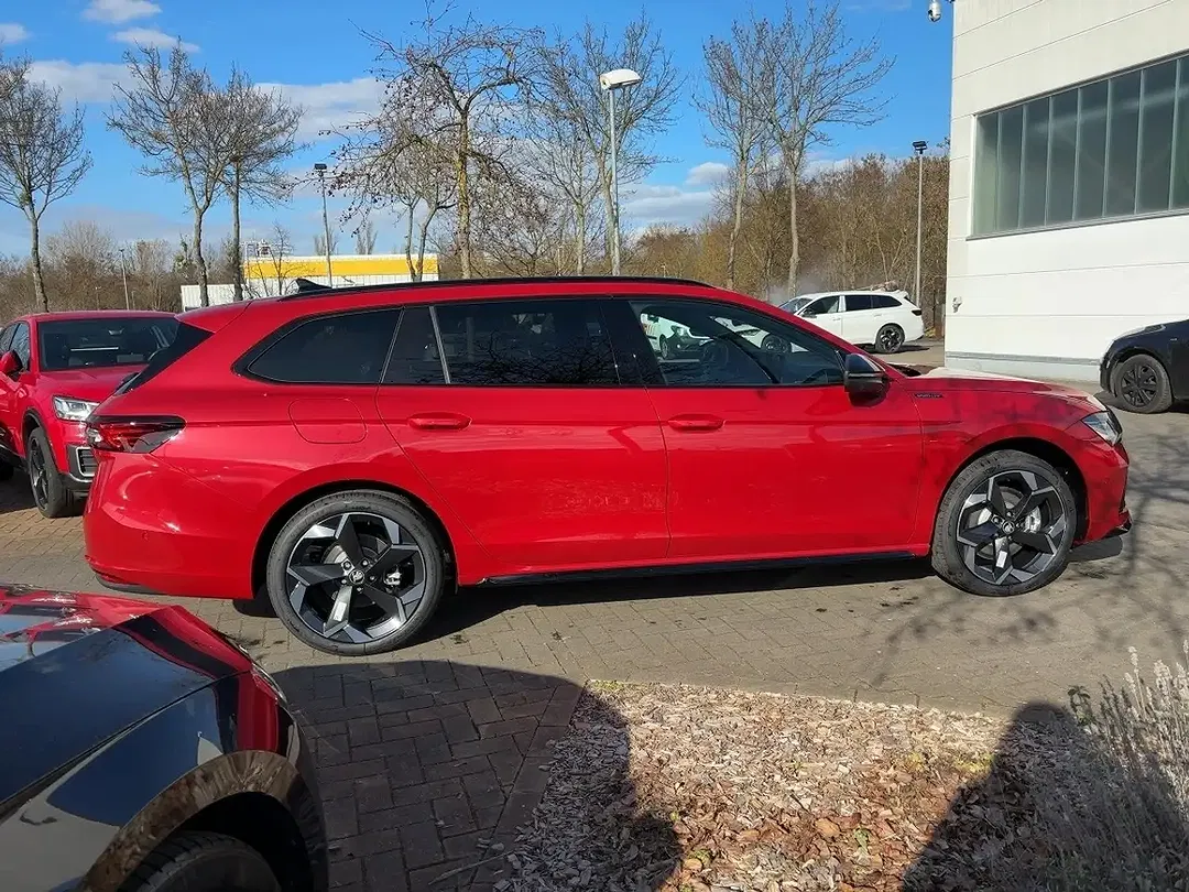 Skoda Superb - Thumbnail 6