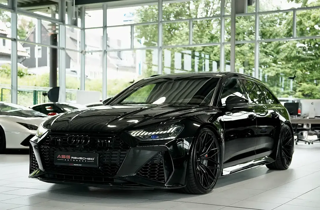 Audi RS6 - Thumbnail 3