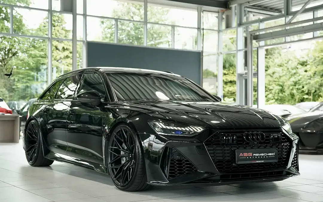 Audi RS6 - Thumbnail 4