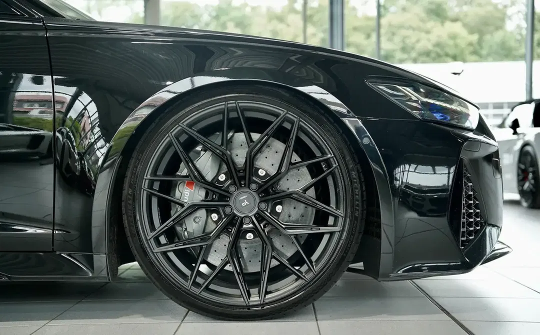 Audi RS6 - Thumbnail 6