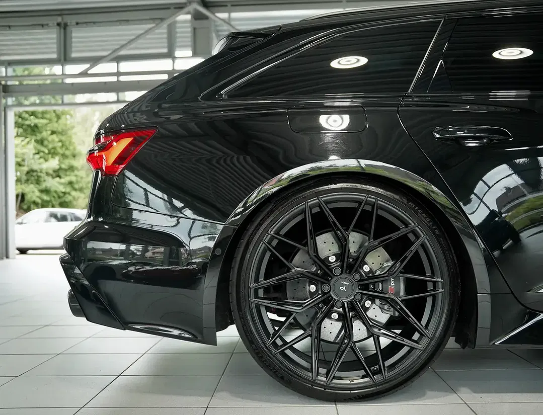 Audi RS6 - Thumbnail 8