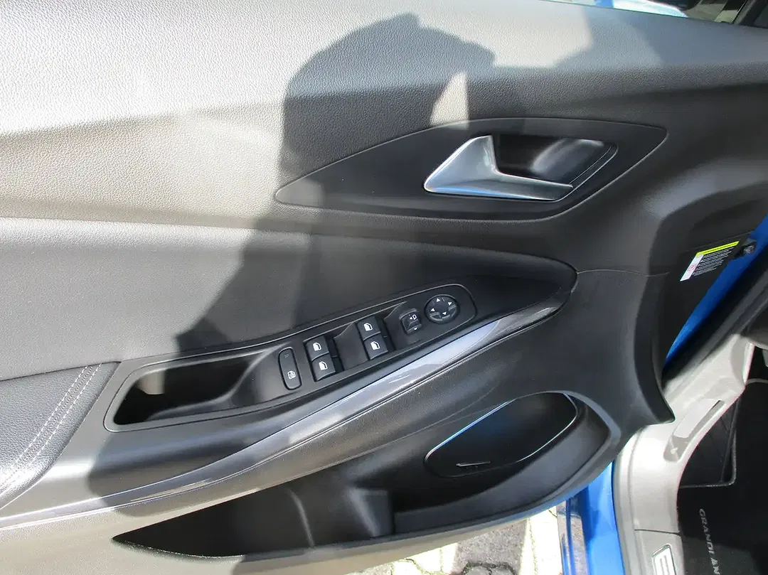 Opel Grandland X - Thumbnail 9