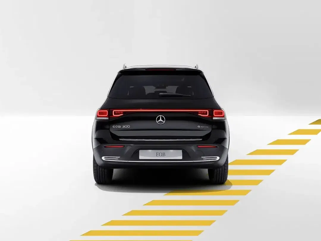 Mercedes-Benz EQB 300 - Thumbnail 5