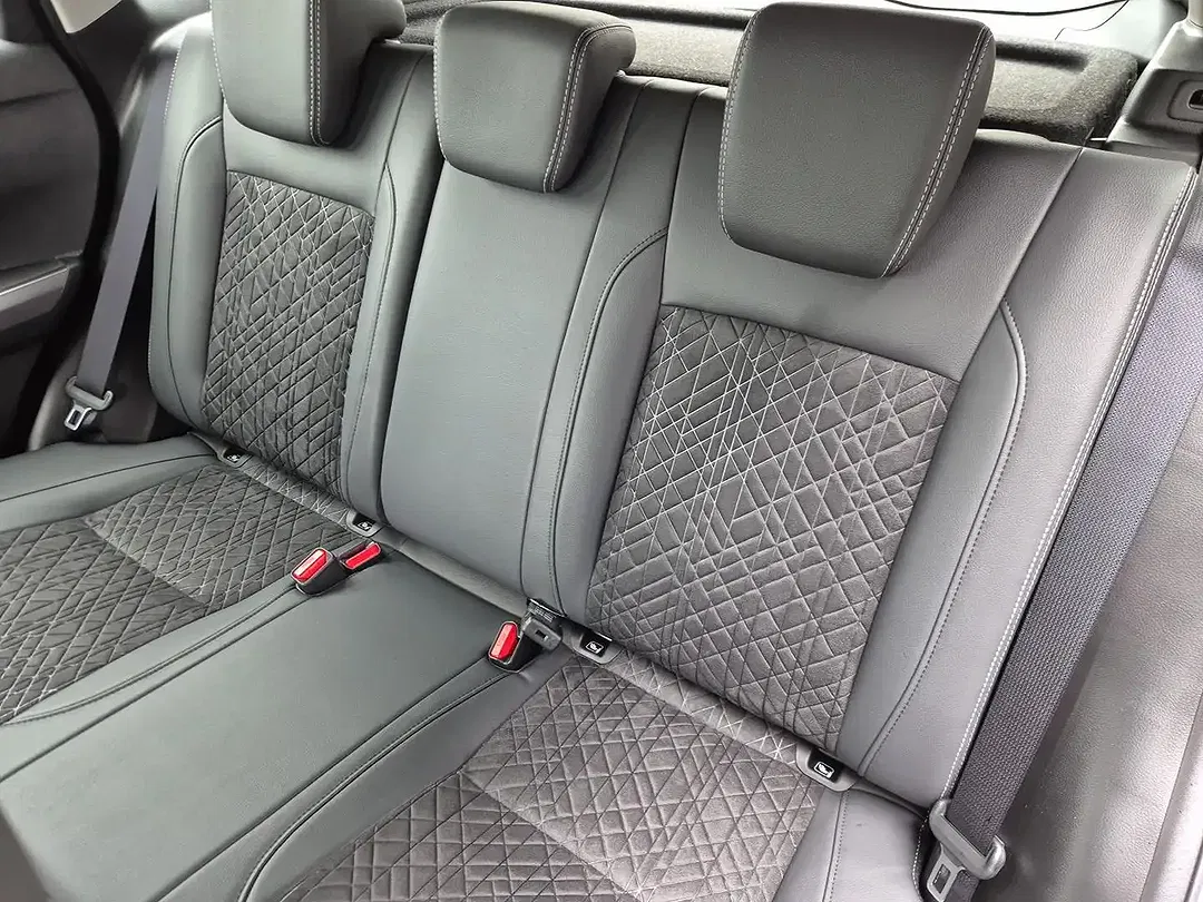 Suzuki Vitara - Thumbnail 11