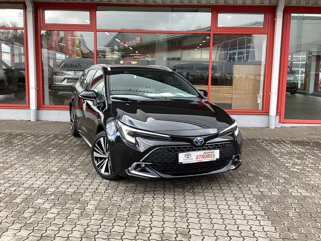 Toyota Corolla - Thumbnail 5