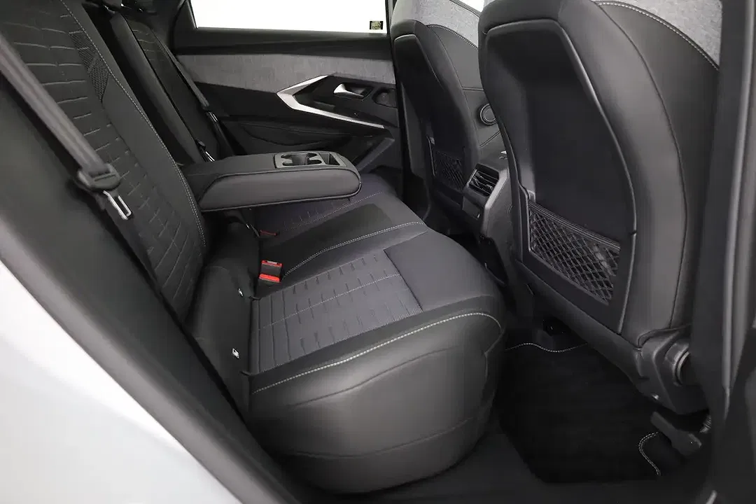 Peugeot 3008 - Thumbnail 24