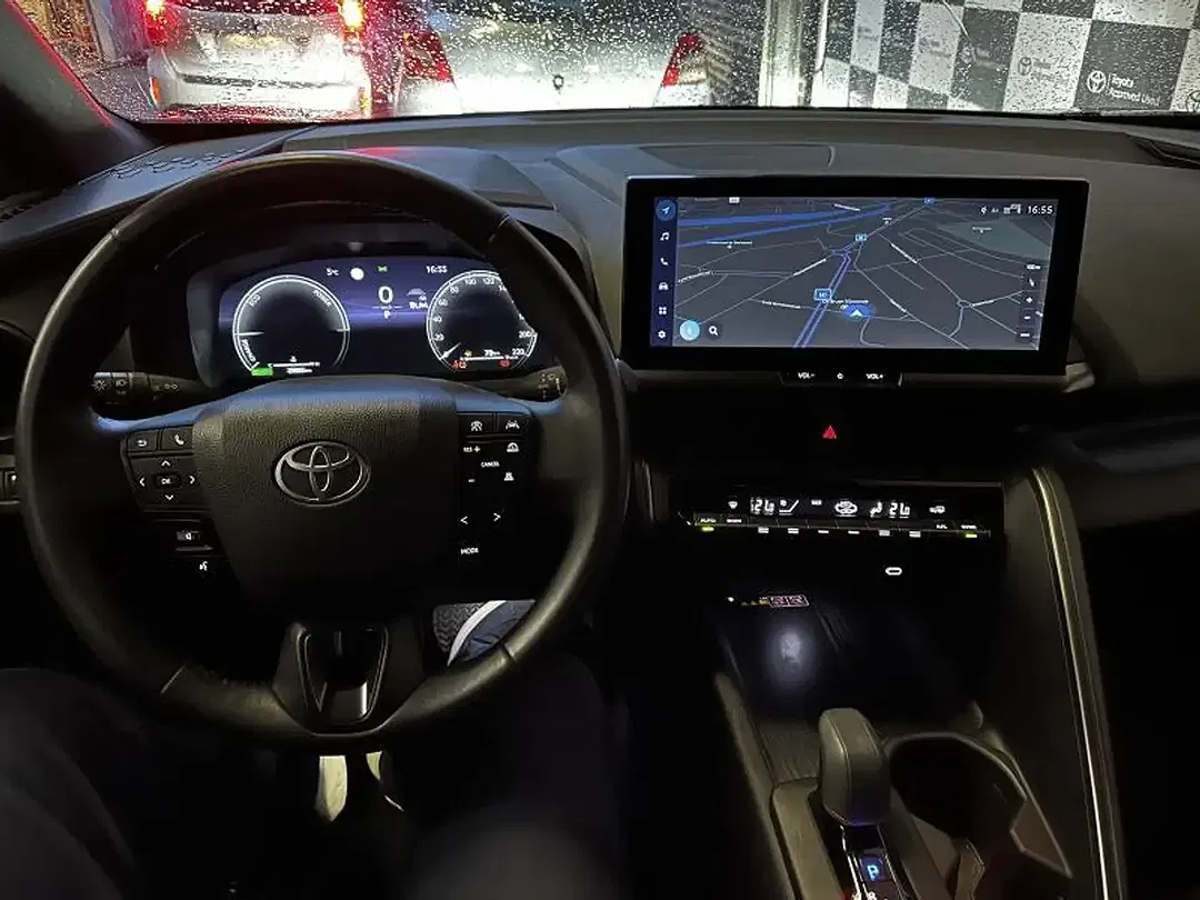 Toyota C-HR - Thumbnail 8