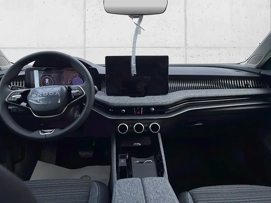 Skoda Superb - Thumbnail 12