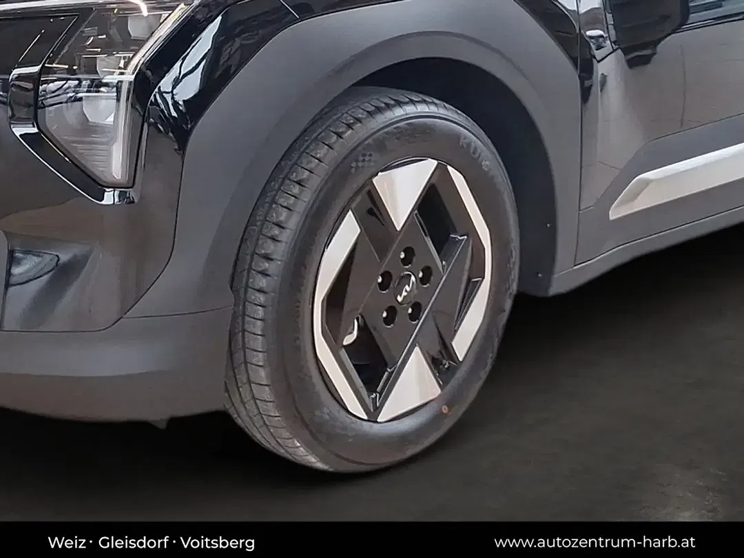 Kia EV3 - Thumbnail 5