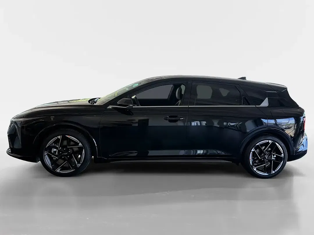 Kia K4 - Thumbnail 3