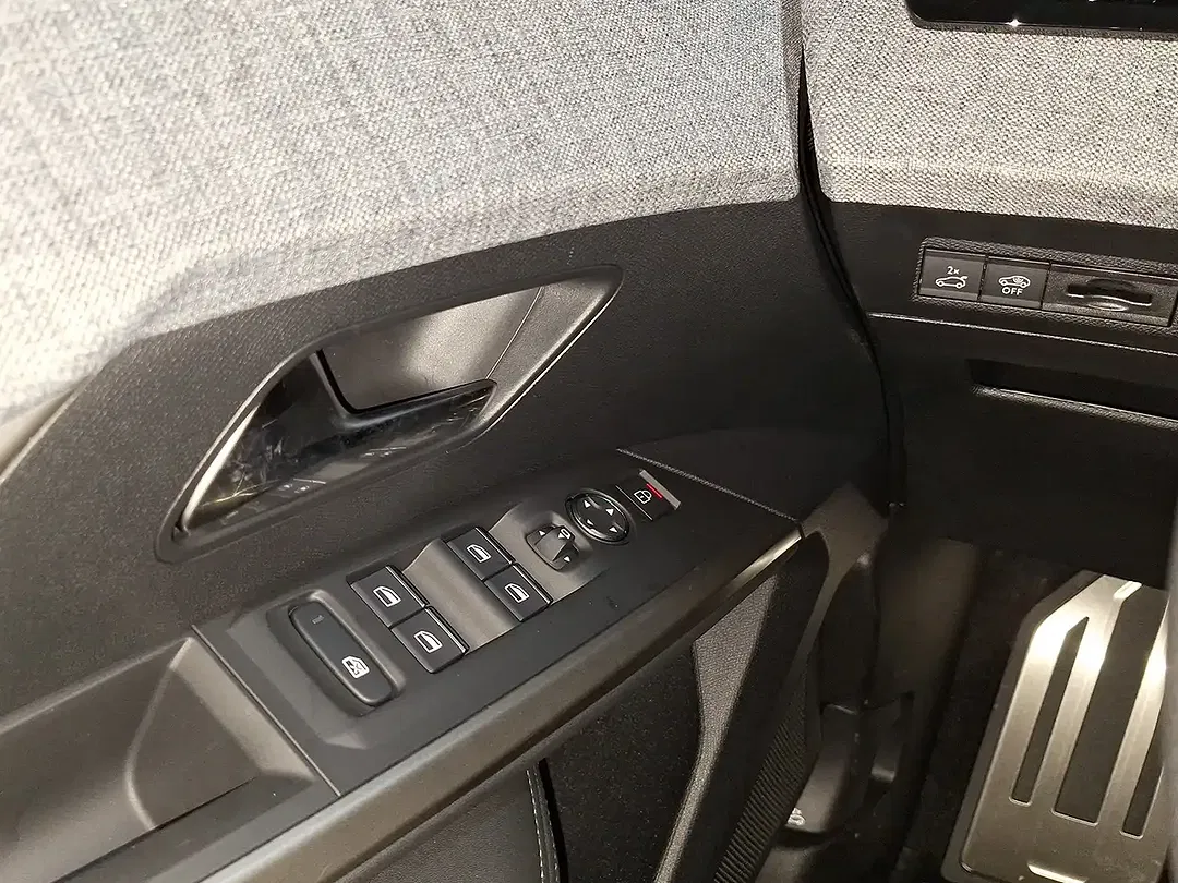 Peugeot 5008 - Thumbnail 11