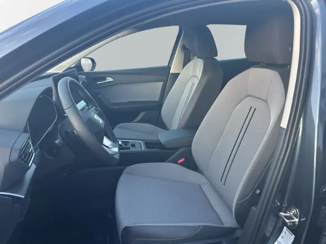 SEAT Leon - Thumbnail 3