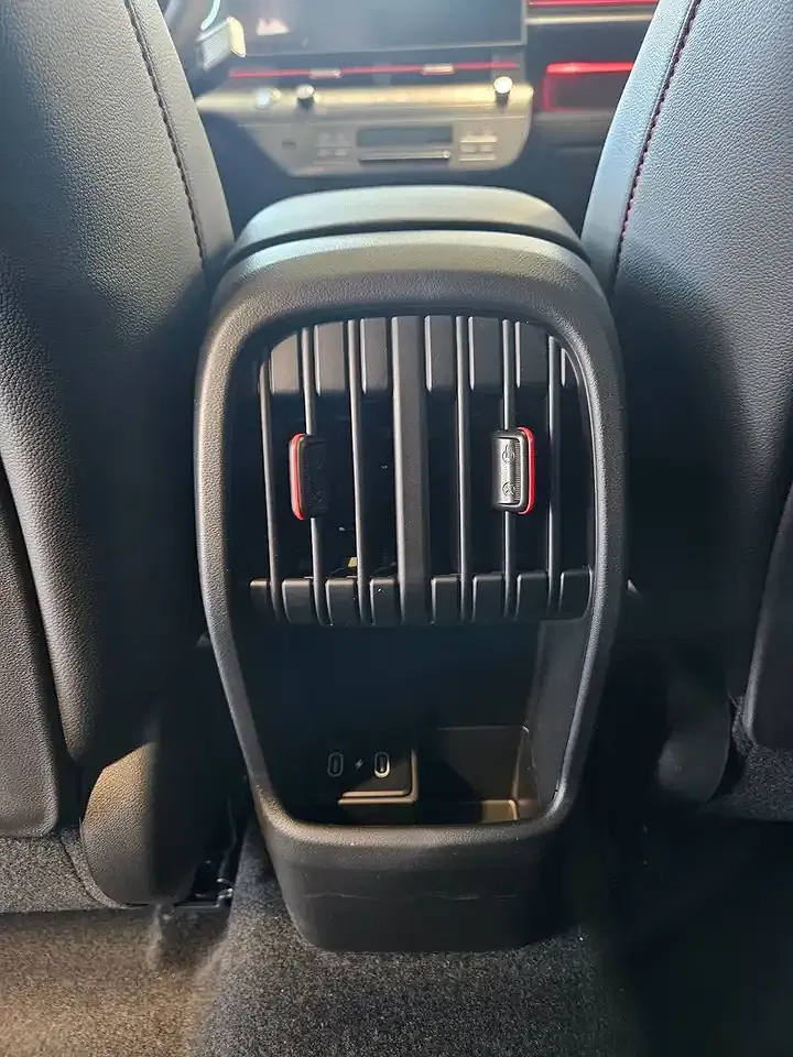 Hyundai KONA - Thumbnail 12