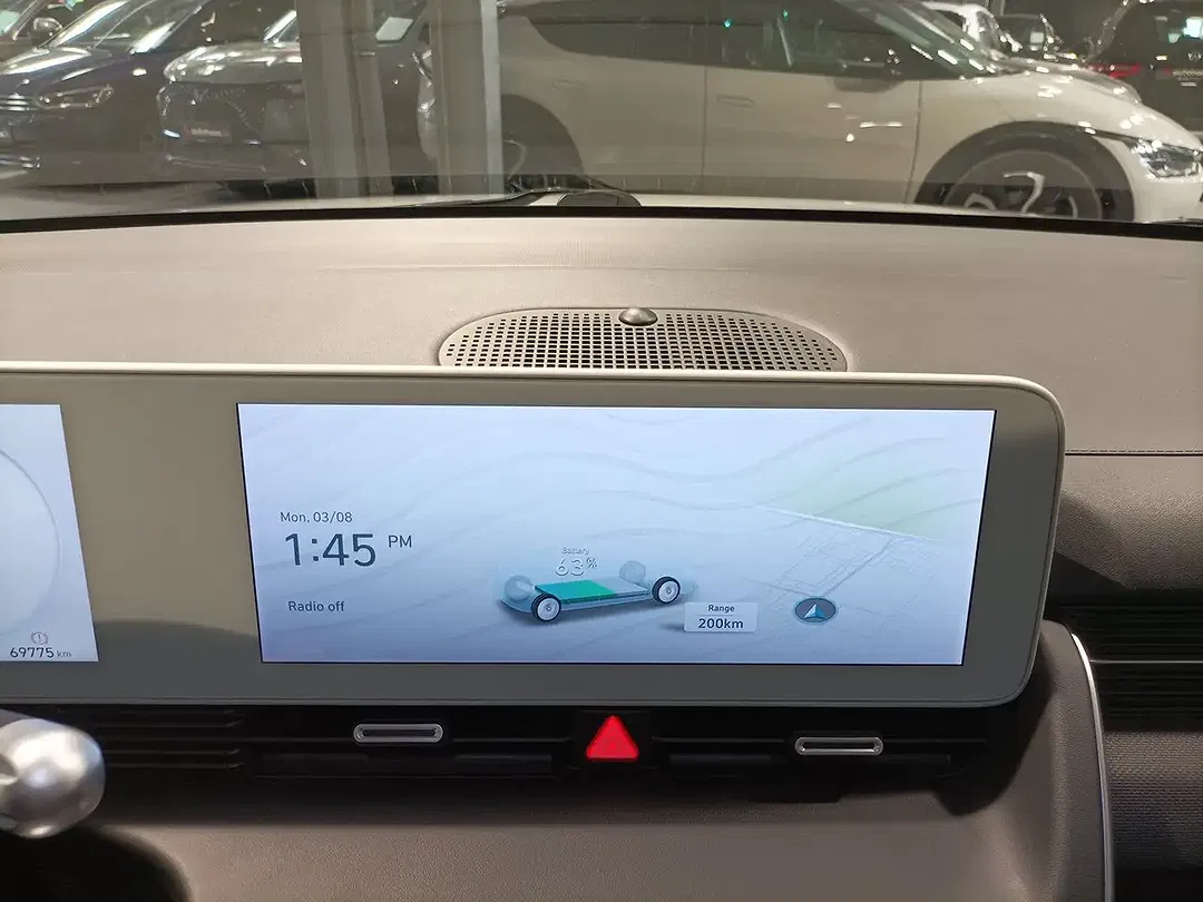 Hyundai IONIQ 5 - Thumbnail 11