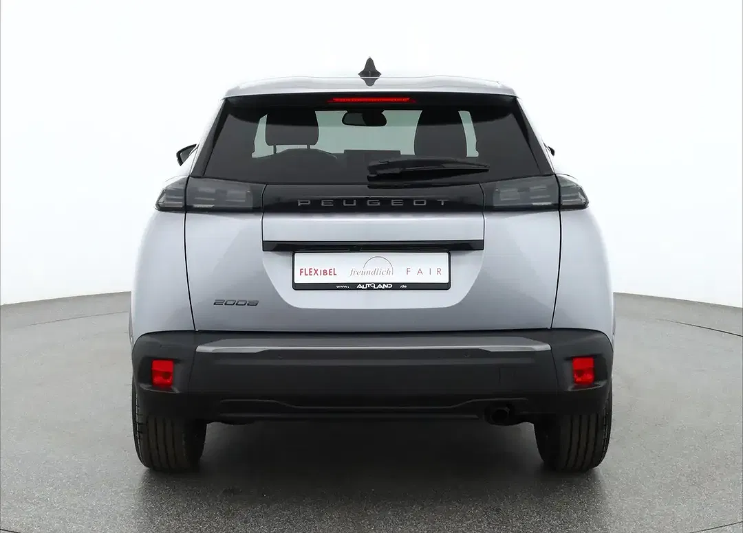 Peugeot 2008 - Thumbnail 3