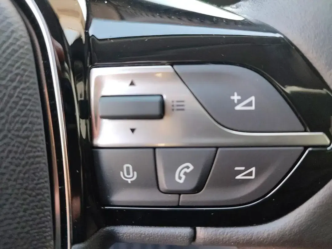Peugeot 308 - Thumbnail 15