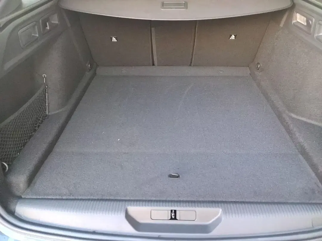 Peugeot 308 - Thumbnail 7
