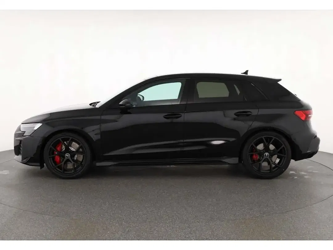 Audi RS3 - Thumbnail 4
