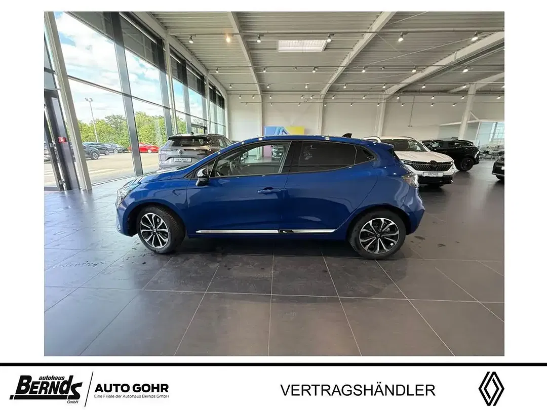 Renault Clio - Thumbnail 2