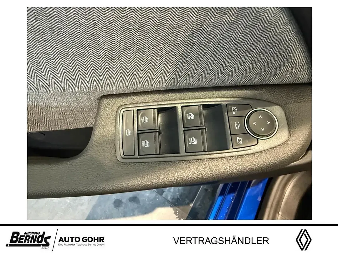Renault Clio - Thumbnail 9
