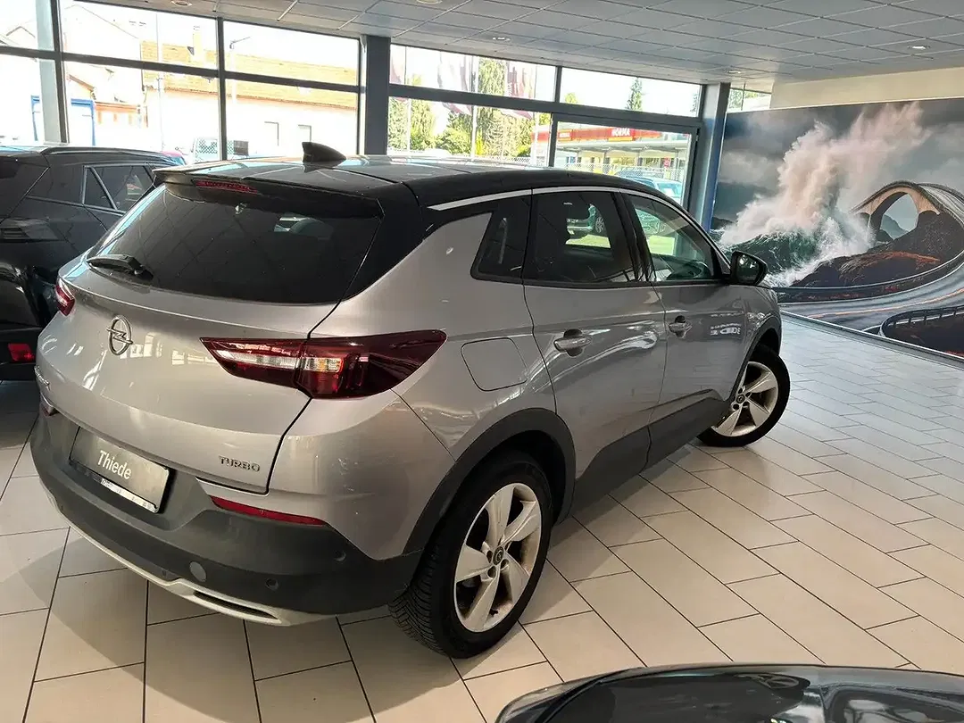Opel Grandland X - Thumbnail 8