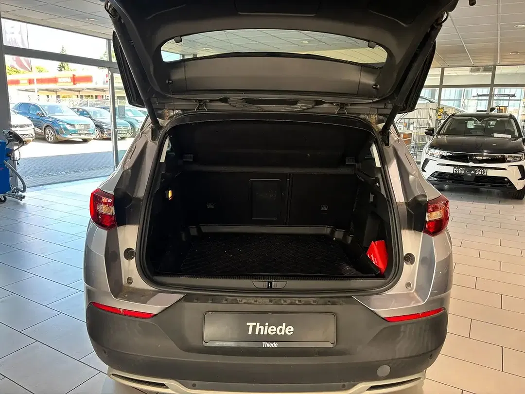 Opel Grandland X - Thumbnail 6