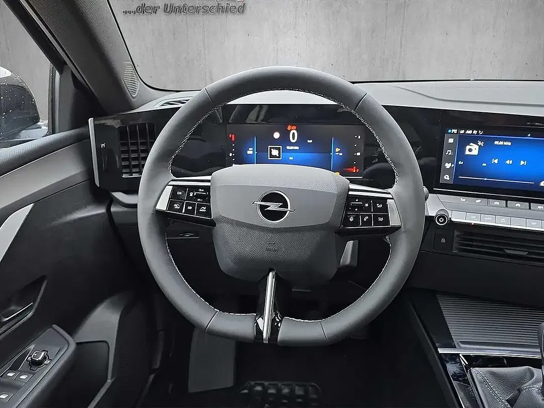Opel Astra - Thumbnail 5