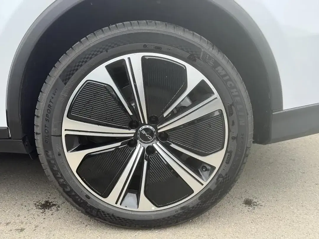 BYD Tang - Thumbnail 6