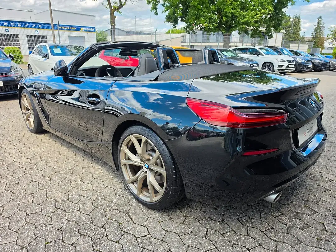BMW Z4 - Thumbnail 4