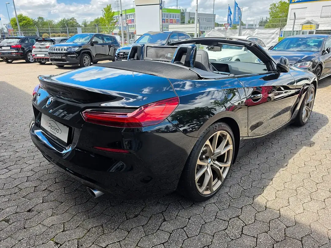 BMW Z4 - Thumbnail 6