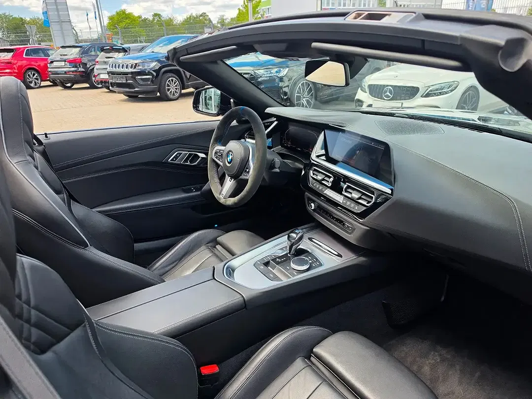 BMW Z4 - Thumbnail 9