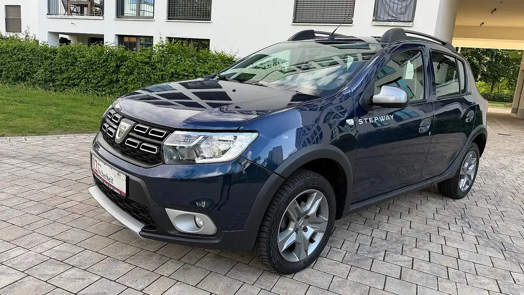 Dacia Sandero - Thumbnail 3